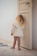 Load image into Gallery viewer, The Belle